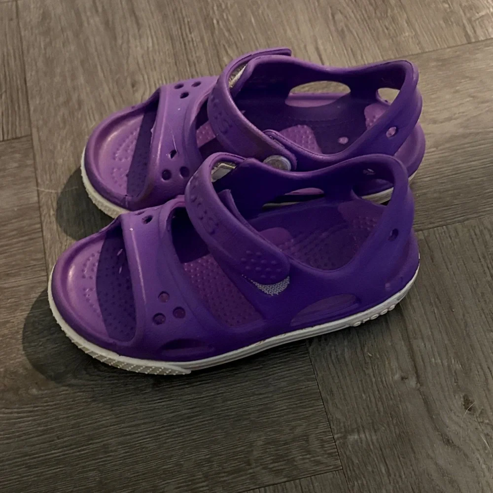 CROCS Kids Purple Sandals - Picture 5 of 5